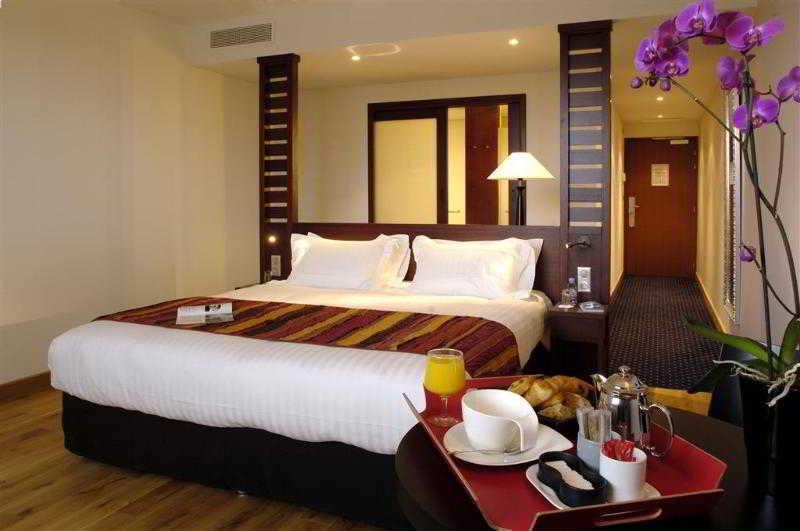 Le Mauritia Hotel Et Spa Pornic Rum bild