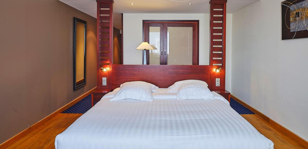 Le Mauritia Hotel Et Spa Pornic Exteriör bild